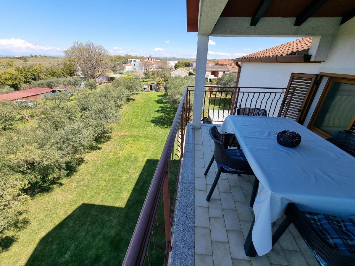 Apartment Pharos Zambratija  Exterior photo